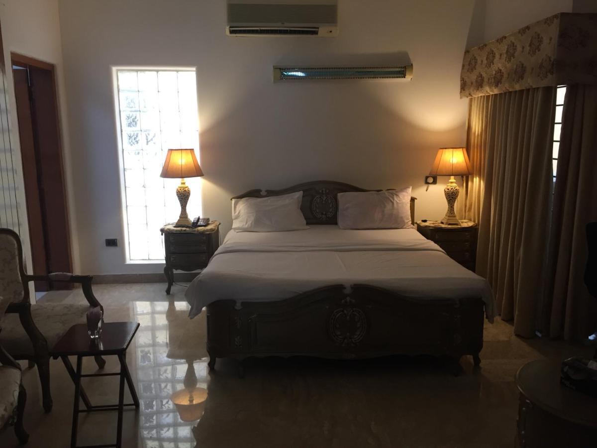 E Lodge Islamabad Buitenkant foto